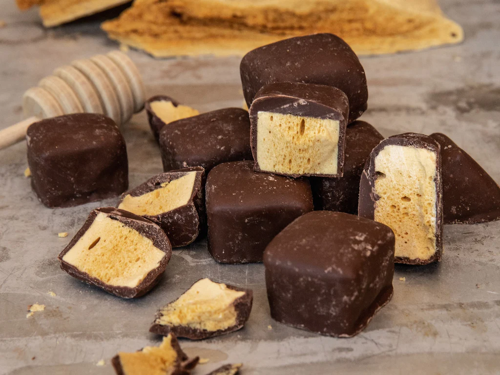 Peninsula Nut Co. - Chololate Honeycomb Crunch - 200g Peninsula Nut Co. - Chololate Honeycomb Crunch - 200g